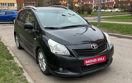 Toyota Verso I, 2010 год, 1 100 000 рублей, 4 фотография
