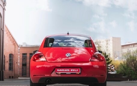 Volkswagen Beetle, 2013 год, 1 890 000 рублей, 6 фотография