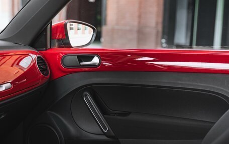 Volkswagen Beetle, 2013 год, 1 890 000 рублей, 25 фотография