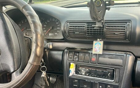 Audi A4, 1994 год, 300 000 рублей, 2 фотография