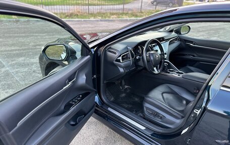 Toyota Camry, 2019 год, 3 200 000 рублей, 15 фотография