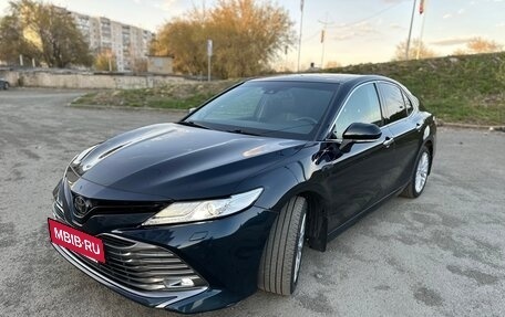 Toyota Camry, 2019 год, 3 200 000 рублей, 4 фотография
