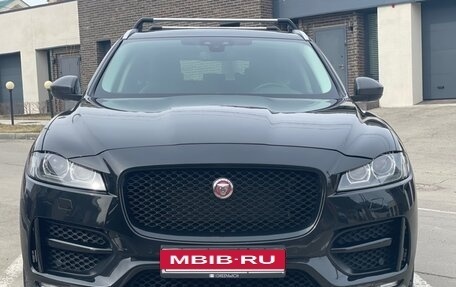 Jaguar F-Pace, 2018 год, 2 990 000 рублей, 2 фотография