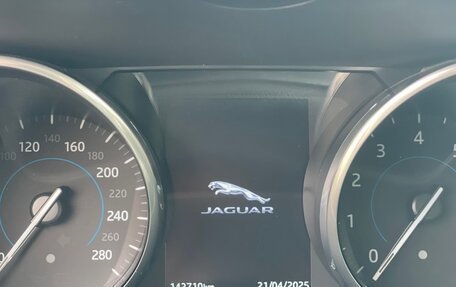 Jaguar F-Pace, 2018 год, 2 990 000 рублей, 34 фотография