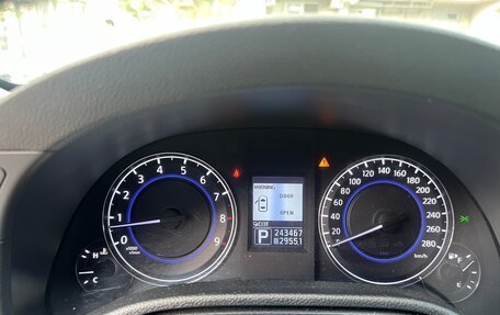 Infiniti G, 2011 год, 1 700 000 рублей, 8 фотография