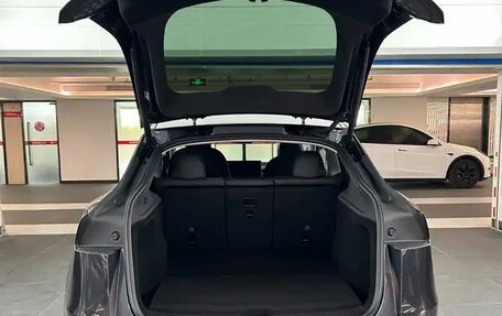 Tesla Model Y I, 2025 год, 4 360 000 рублей, 4 фотография