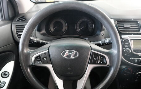 Hyundai Solaris II рестайлинг, 2011 год, 859 000 рублей, 13 фотография