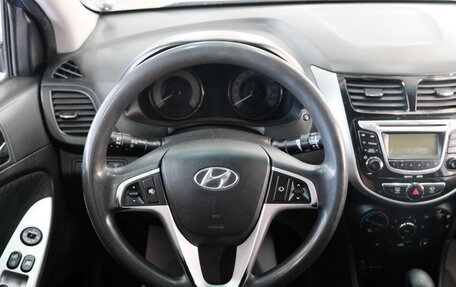 Hyundai Solaris II рестайлинг, 2011 год, 859 000 рублей, 12 фотография