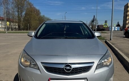 Opel Astra J, 2011 год, 725 000 рублей, 2 фотография