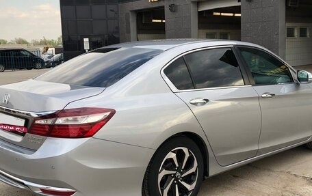 Honda Accord IX рестайлинг, 2017 год, 2 450 000 рублей, 6 фотография