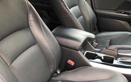 Honda Accord IX рестайлинг, 2017 год, 2 450 000 рублей, 12 фотография