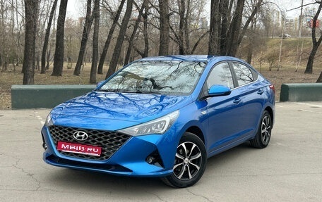 Hyundai Solaris II рестайлинг, 2021 год, 1 690 000 рублей, 1 фотография