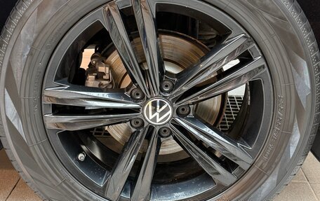 Volkswagen Tiguan II, 2021 год, 3 350 000 рублей, 3 фотография