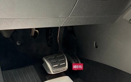 Volkswagen Tiguan II, 2021 год, 3 350 000 рублей, 2 фотография