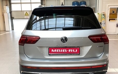 Volkswagen Tiguan II, 2021 год, 3 350 000 рублей, 18 фотография
