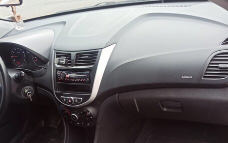 Hyundai Solaris II рестайлинг, 2013 год, 760 000 рублей, 6 фотография