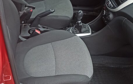 Hyundai Solaris II рестайлинг, 2013 год, 760 000 рублей, 12 фотография