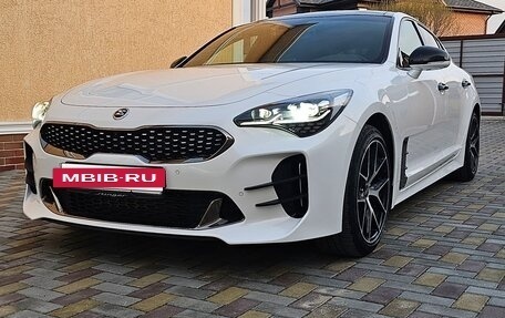 KIA Stinger I, 2018 год, 3 200 000 рублей, 2 фотография