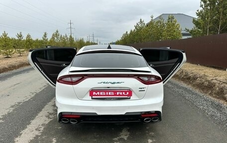 KIA Stinger I, 2018 год, 3 200 000 рублей, 10 фотография