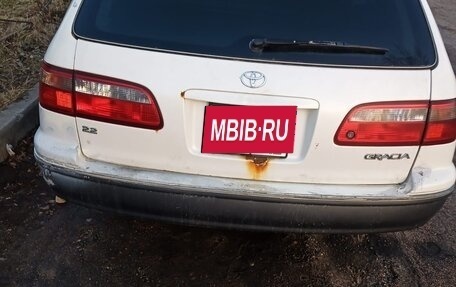 Toyota Camry, 1998 год, 303 000 рублей, 6 фотография