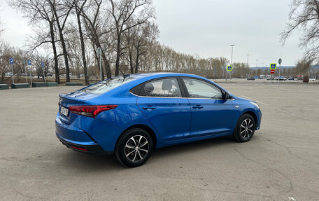 Hyundai Solaris II рестайлинг, 2021 год, 1 690 000 рублей, 7 фотография