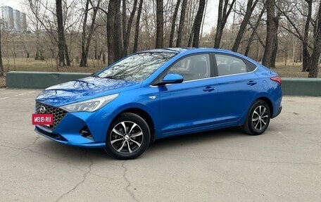 Hyundai Solaris II рестайлинг, 2021 год, 1 690 000 рублей, 2 фотография
