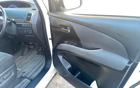 Toyota Estima III рестайлинг -2, 2014 год, 2 350 000 рублей, 7 фотография
