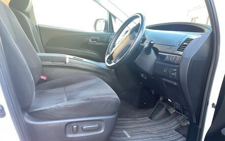 Toyota Estima III рестайлинг -2, 2014 год, 2 350 000 рублей, 10 фотография