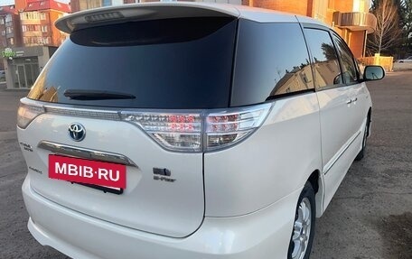 Toyota Estima III рестайлинг -2, 2014 год, 2 350 000 рублей, 2 фотография