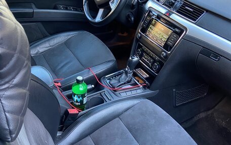 Skoda Superb III рестайлинг, 2014 год, 1 200 000 рублей, 12 фотография
