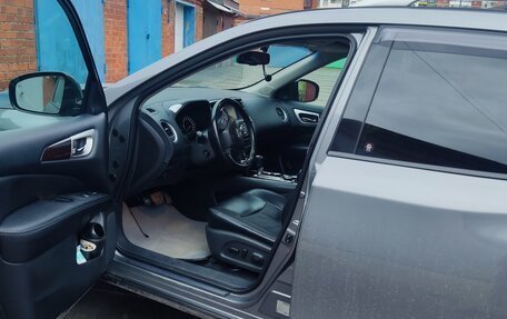 Nissan Pathfinder, 2014 год, 1 640 000 рублей, 2 фотография