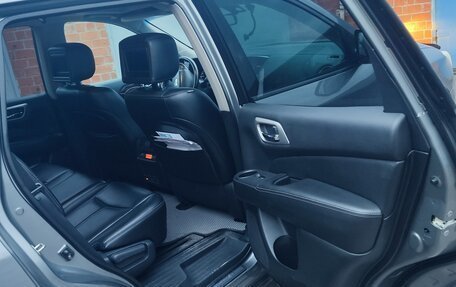 Nissan Pathfinder, 2014 год, 1 640 000 рублей, 10 фотография