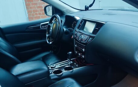 Nissan Pathfinder, 2014 год, 1 640 000 рублей, 15 фотография