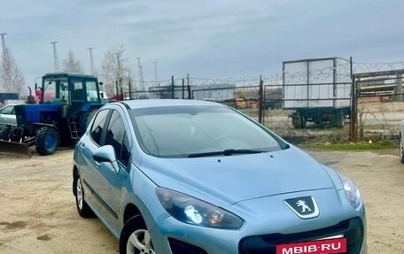 Peugeot 308 II, 2011 год, 580 000 рублей, 2 фотография