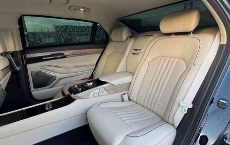 Genesis G90 I рестайлинг, 2016 год, 3 079 700 рублей, 13 фотография