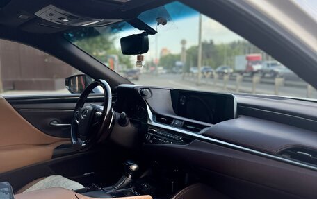 Lexus ES VII, 2019 год, 4 980 000 рублей, 2 фотография