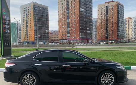 Toyota Camry, 2018 год, 2 630 000 рублей, 4 фотография