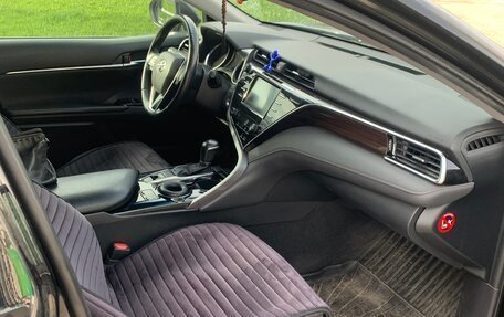 Toyota Camry, 2018 год, 2 630 000 рублей, 14 фотография
