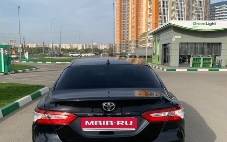 Toyota Camry, 2018 год, 2 630 000 рублей, 8 фотография