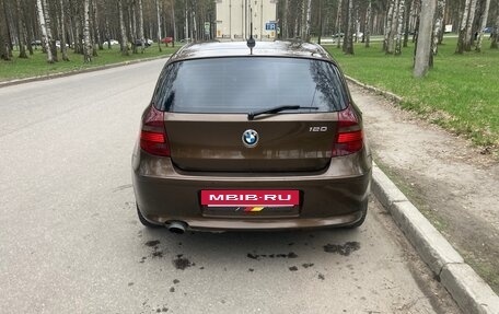 BMW 1 серия, 2009 год, 900 000 рублей, 3 фотография