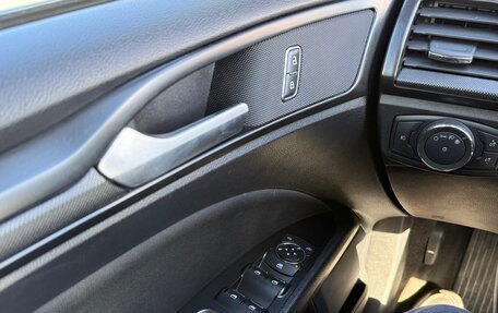 Ford Fusion (North America) II, 2018 год, 1 600 000 рублей, 18 фотография