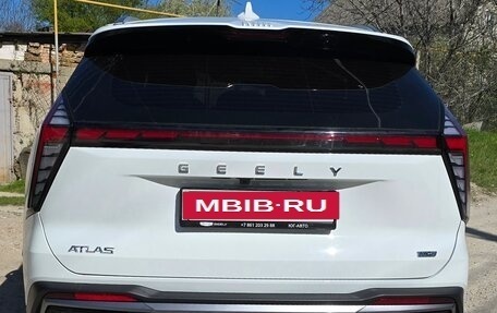 Geely Atlas, 2024 год, 3 400 000 рублей, 3 фотография