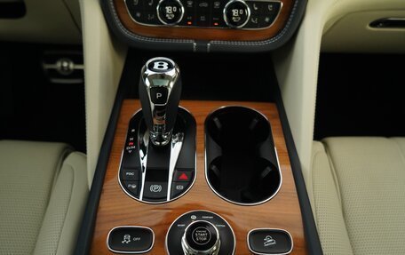 Bentley Bentayga I, 2021 год, 19 500 000 рублей, 12 фотография