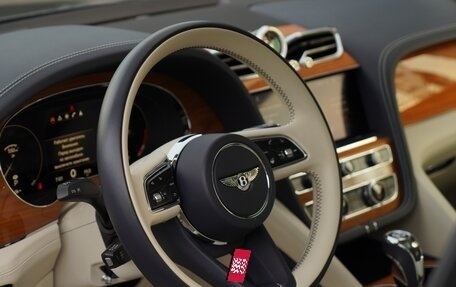 Bentley Bentayga I, 2021 год, 19 500 000 рублей, 13 фотография