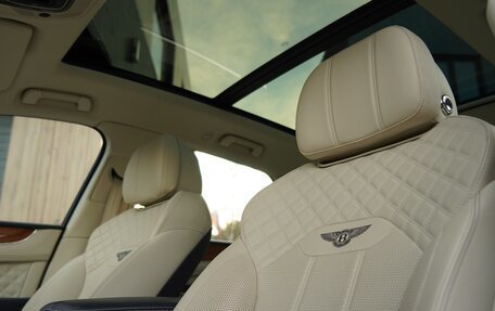 Bentley Bentayga I, 2021 год, 19 500 000 рублей, 29 фотография