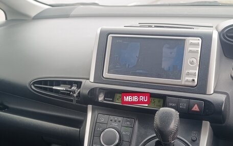 Toyota Wish II, 2011 год, 1 170 000 рублей, 10 фотография