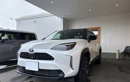 Toyota Yaris Cross, 2022 год, 1 435 000 рублей, 1 фотография