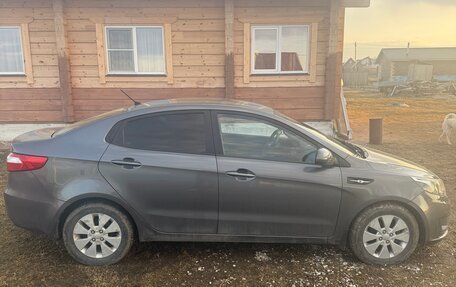 KIA Rio III рестайлинг, 2012 год, 800 000 рублей, 4 фотография