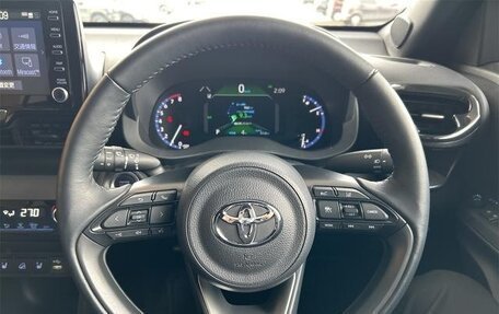 Toyota Yaris Cross, 2022 год, 1 435 000 рублей, 9 фотография