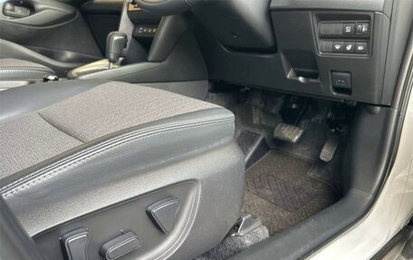 Toyota Yaris Cross, 2022 год, 1 435 000 рублей, 15 фотография